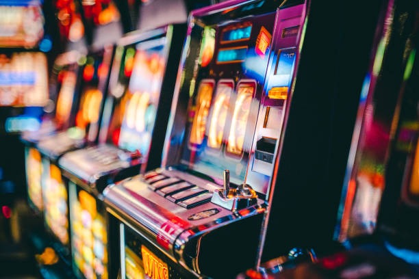 indobetpoker platform interface showing football markets and live casino options